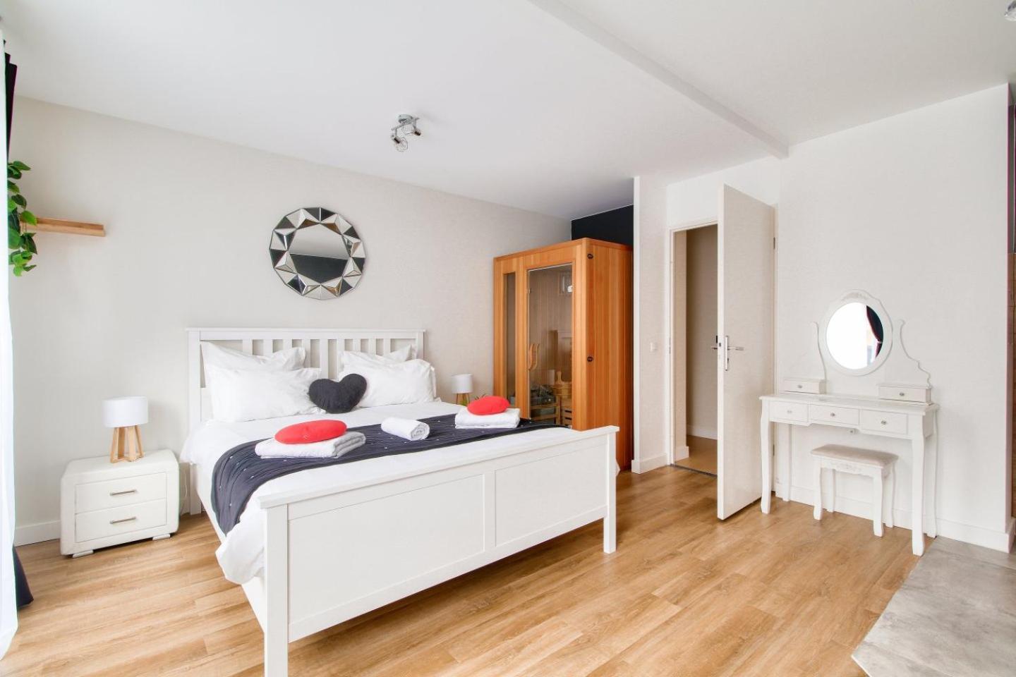 123Home - Suite & Spa Xl Montévrain Extérieur photo